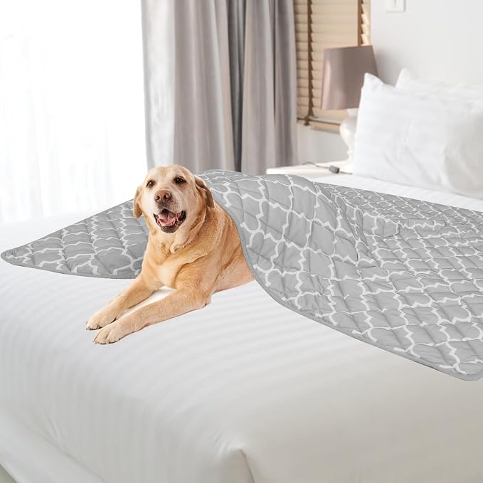 PUPTECK Dog Cooling Mat Pad for Medium Large Dogs, Cooling Blanket for Kennels Crate Floor, Dog Cat Summer Sleeping Bed Outside, Washable & Portable, Large 28"x40"
