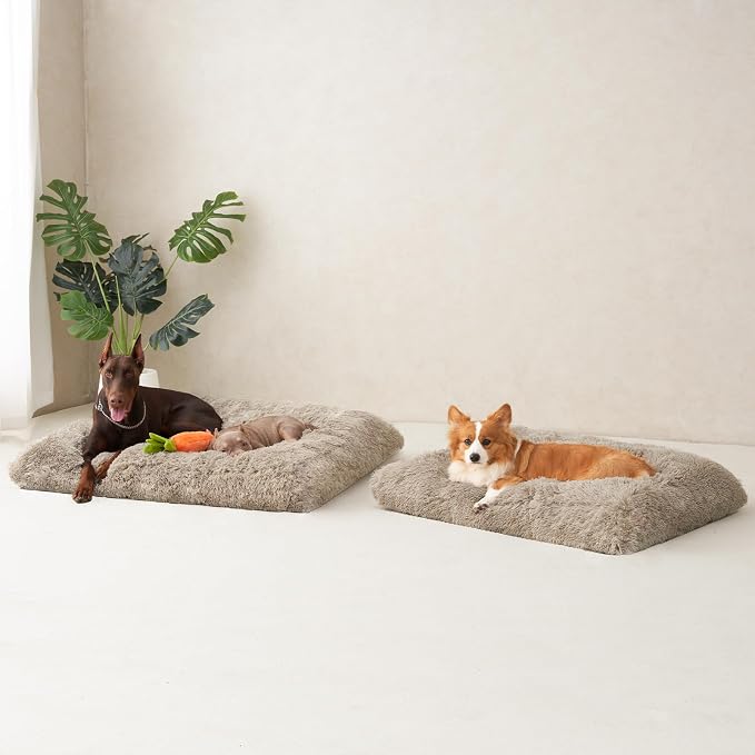 EHEYCIGA Fluffy Dog Crate Bed for Extra Large Dogs, Plush Faux Fur Crate Pad, Calming Anti Anxiety XL Dog Bed, Washable Soft Warm Crate Mat with Non-Slip Bottom, Taupe