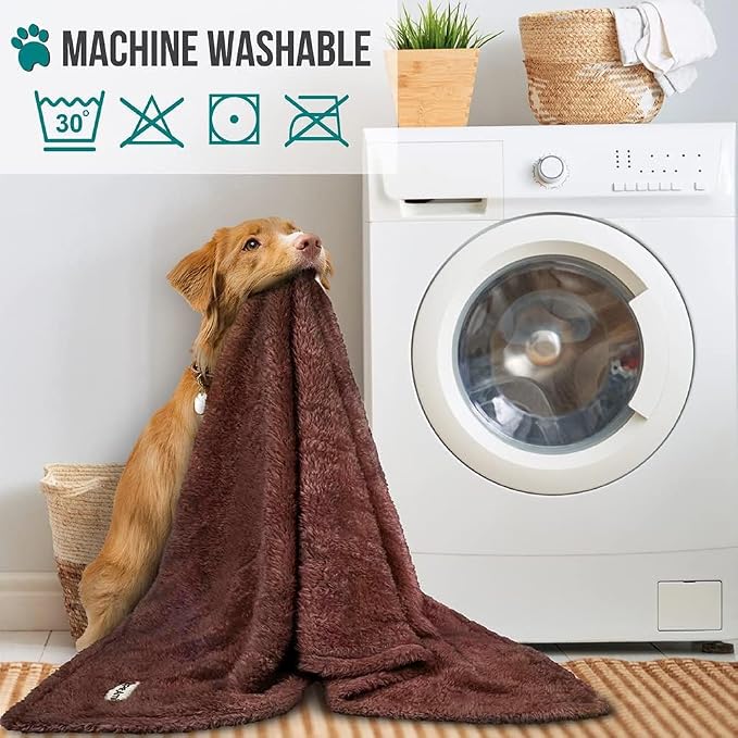 PETAMI Fluffy Fleece CAT and Dog Throw Blanket, Brown, Large