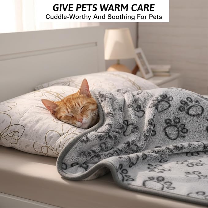 Qianyu Stuffed Small Dog Blanket 30"x20" Paw Print Pet Blanket Washable Indoor Puppy Mat Soft Warm Sleep Mat Pet Supplies Dogs Essentials for Small Medium Large Puppies Cat