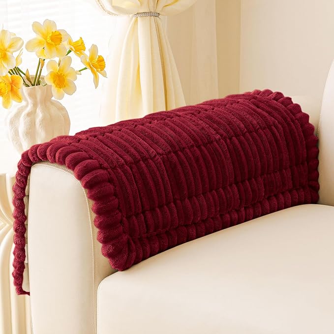 hyha Couch Cover for Dogs Washable, Non Slip Thick Flannel Sofa Protector, Pet Friendly Plush Furniture Cover for Sectional Sofa & Loveseat (Red, 27.6" x 27.6")