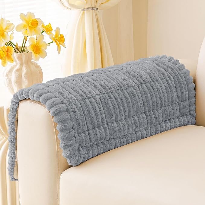 hyha Couch Cover for Dogs Washable, Non Slip Thick Flannel Sofa Protector, Pet Friendly Plush Furniture Cover for Sectional Sofa & Loveseat (Grey, 35.4" x 35.4")