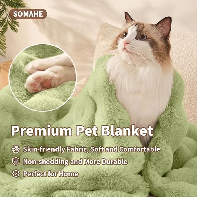 SOMAHE Pet Blanket, Reversible Sherpa & Bubble Fleece Pet Throw, Ultra-Soft Plush for Cats & Small Dogs, Machine Washable, Anti-Static, Warm & Cozy,28"×22" Inch Green