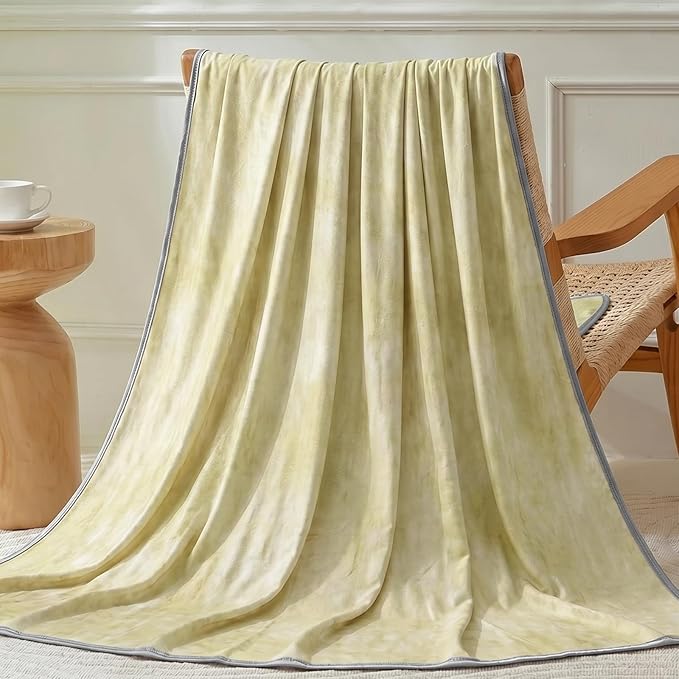 Guohaoi Cooling Throw Blanket for Hot Sleepers, Twin Size 90''×108'' Lightweight Breathable Summer Bed Blanket for Couch, Arc-Chill Q-Max >0.5 Cool Fiber, Lightweight Blanket Yellow
