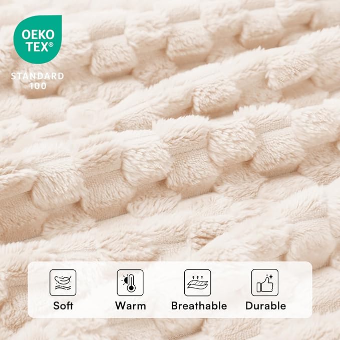 Luciphia 300GSM Fleece Dog Blanket for Small Medium Large Dogs 3D Jacquard 1 Pack 3 Flannel Puppy Cat Pet Throw Blankets Soft Washable Decorative Furniture Protect Pcs3-White, M(30''x20'')