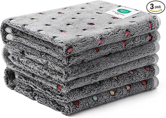 Luciphia 1 Pack 3 Blankets Super Soft Cute Dot Pattern Pet Blanket Flannel Throw for Dog Puppy Cat Large(41x31), Grey
