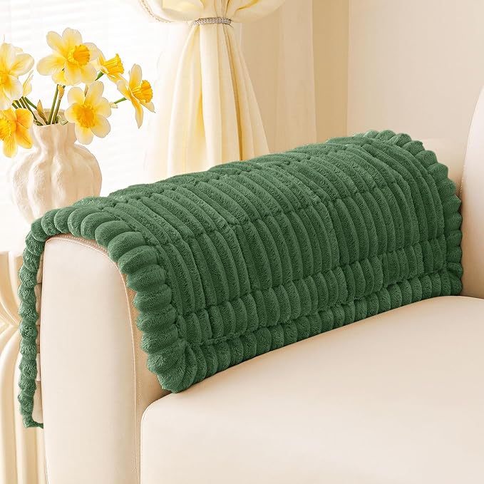 Smiry Couch Cover for Dogs, Non Slip Washable Sofa Protector for Pets, Soft Furniture Cover for Pet, Stylish Sofa Covers, Cozy Protect Against Fur, Dirt & Everyday Messes (Dark Green, 27.6" x 27.6")