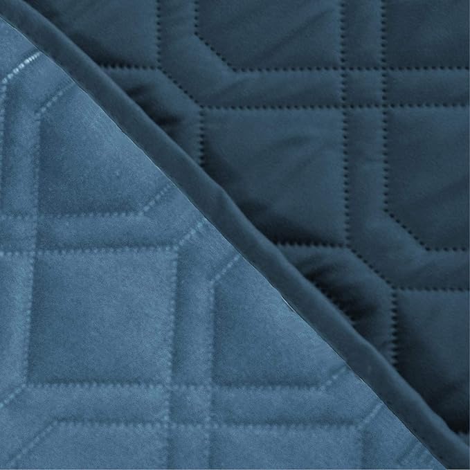 Ameritex Waterproof Dog Bed Cover Pet Blanket for Furniture Bed Couch Sofa Reversible 52 x 82 inches