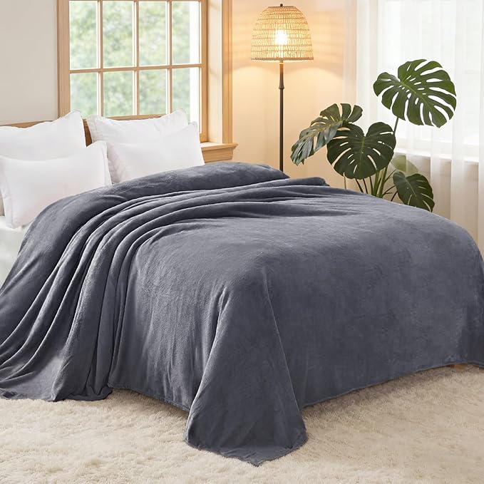 Exclusivo Mezcla Fleece Blankets Queen Size for Bed, Super Soft and Warm, All Season, Cozy, Plush, Lightweight, 90x90 Inches, Dark Grey