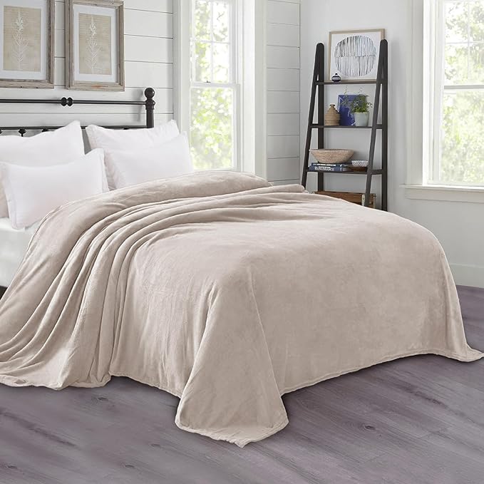 Exclusivo Mezcla Fleece Blanket Cal King Size for Bed, Super Soft and Warm, All Season, Cozy, Plush, Lightweight, 120x120 Inches, Camel