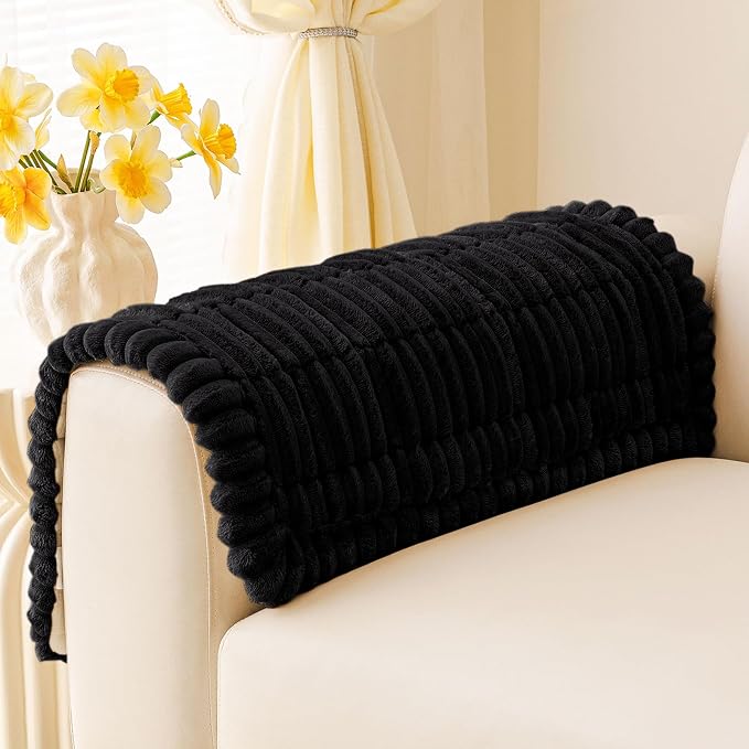 hyha Couch Cover for Dogs Washable, Non Slip Thick Flannel Sofa Protector, Pet Friendly Plush Furniture Cover for Sectional Sofa & Loveseat (Black, 35.4" x 35.4")