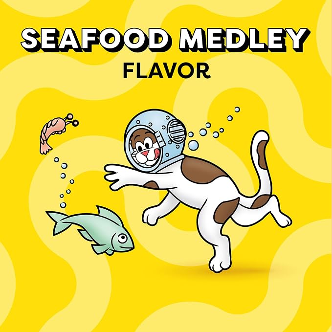 Temptations Cat Treats, Classic Crunchy and Soft Cat Treats, Seafood Medley Flavor, 30 oz. Tub