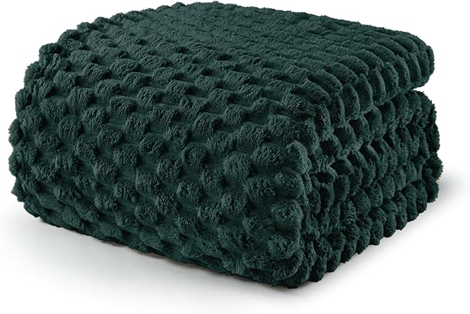 Exclusivo Mezcla Fleece California King Blanket for Bed, Oversized Fuzzy Forest Green Bed Blankets, Soft Cozy Plush Sofa Throws for All Seasons, 120x120 Inches