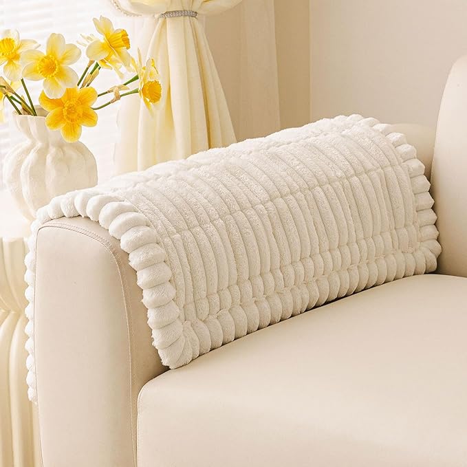 hyha Couch Cover for Dogs Washable, Non Slip Thick Flannel Sofa Protector, Pet Friendly Plush Furniture Cover for Sectional Sofa & Loveseat (White, 35.4" x 35.4")