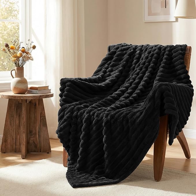 HIMEET Fleece Black King Size Blanket for Bed - 300GSM Ribbed Soft Cozy Bedding Blanket, House Warming Gifts New Home, Luxury Bedroom Decor Throws, 108x90 Inches