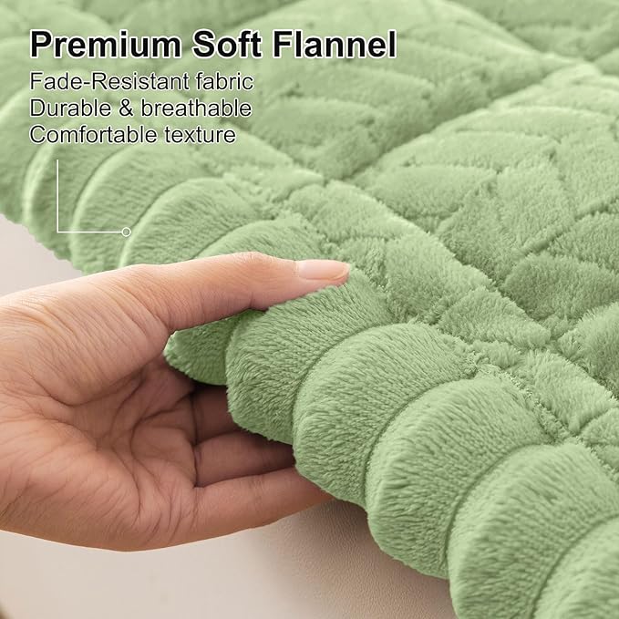 Smiry Couch Cover for Dogs, Non Slip Fuzzy Pet Sofa Covers Washable for 3 Cushion Couch, Soft Thick Furniture Protector for Cats Dogs, Against Fur, Dirt, Scratch Resistant (Grass Green, 43"x82.7")
