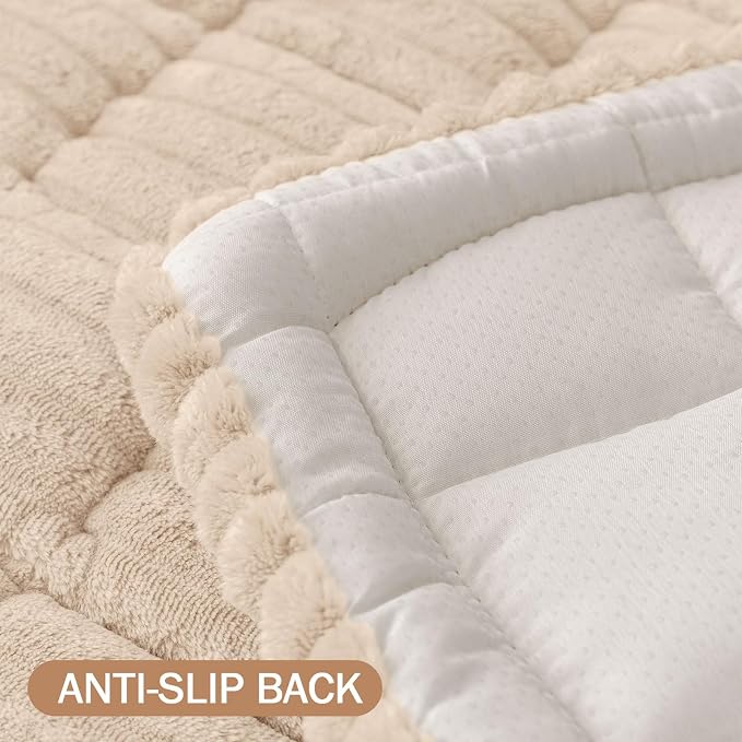 Smiry Couch Cover for Dogs, Non Slip Washable Sofa Protector for Pets, Soft Furniture Cover for Pet, Stylish Sofa Covers, Cozy Protect Against Fur, Dirt & Everyday Messes (Apricot, 27.6" x 70.9")
