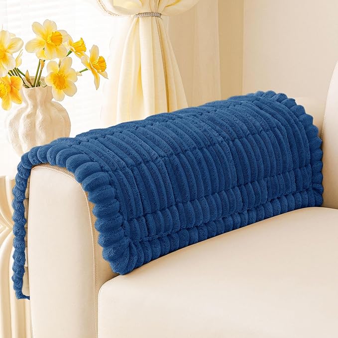 hyha Couch Cover for Dogs Washable, Non Slip Thick Flannel Sofa Protector, Pet Friendly Plush Furniture Cover for Sectional Sofa & Loveseat (Navy Blue, 35.4" x 35.4")