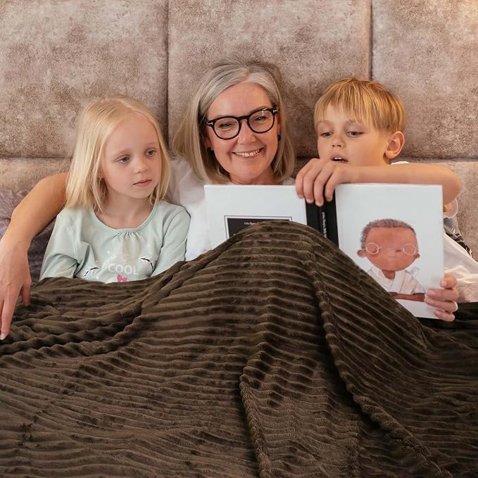 Bnuitland Brown Fleece Throw Blanket 90"x108",300GSM Soft Cozy Warm Lightweight Stripe Pattern for Bed Sofa Home Decor,Suitable for Adults Family All Season