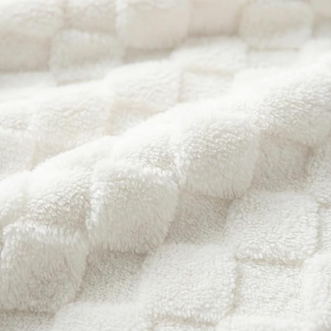 Americanflat 30x40 Jacquard Kids Throw Blanket - Soft and Breathable Mini Fleece Throw Blanket for Couch, Bed, Chair - Fleece Blankets Perfect for Home, Bedroom, Outdoor - Checkered Design in Cream