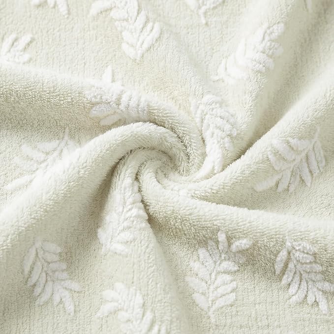 Horaldaily Pets Flannel Blanket, Beige Leaves 3D Textured Soft Fuzzy Fluffy Plush Cozy Fleece Premium Blankets for Dog Cat Puppy Kitten Couch Protection, 20x30