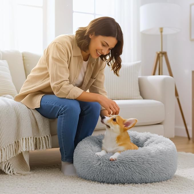 Calming Extra Large Donut Dog Bed, Anti-Anxiety Round Soft Fluffy Plush Faux Fur Washable Anti-Slip Pet Bed for Medium Dogs Up to 45 lbs 32in Gray
