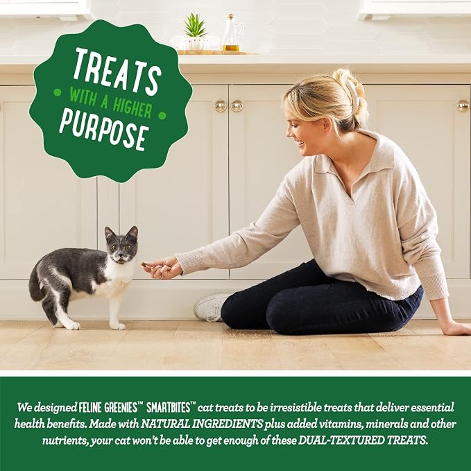 Greenies Feline Smartbites Healthy Indoor Natural Treats for Cats, Tuna Flavor, 4.6 oz. Pouch (Pack of 2)