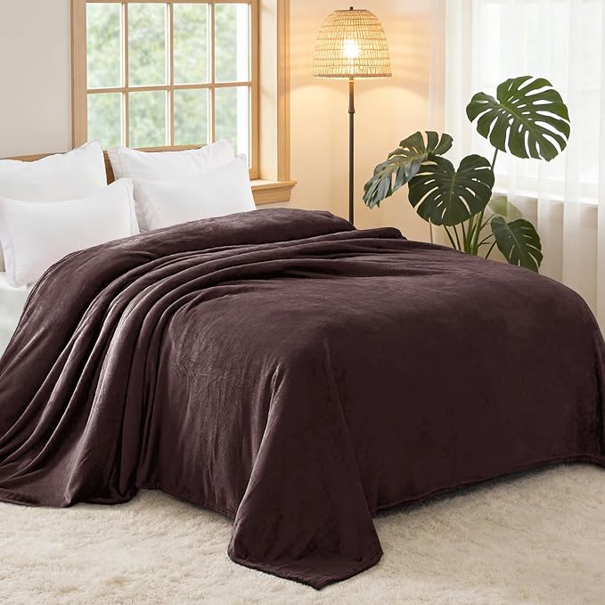 Exclusivo Mezcla Fleece Blankets Queen Size for Bed, Super Soft and Warm, All Season, Cozy, Plush, Lightweight, 90x90 Inches, Coffee