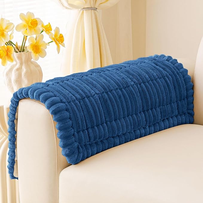 Smiry Couch Cover for Dogs, Non Slip Washable Sofa Protector for Pets, Soft Furniture Cover for Pet, Stylish Sofa Covers, Cozy Protect Against Fur, Dirt & Everyday Messes (Navy Blue, 27.6" x 27.6")