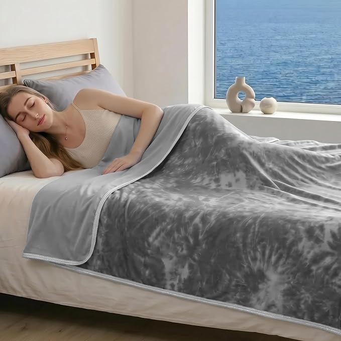 Guohaoi Cooling Throw Blanket for Hot Sleepers, King Size 90''×108'' Lightweight Breathable Summer Bed Blanket for Couch, Arc-Chill Q-Max >0.5 Cool Fiber,Lightweight Tie Dye Blanket Grey