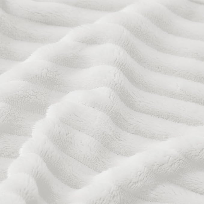 Bnuitland Fleece Throw Blanket for Couch, 300GSM Soft Warm Cozy Fluffy Throw for Adults & Kids, Stripe Pattern, All Season Sofa Bed Blanket for Home Decor, White 60"x80"