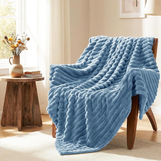 HIMEET Fleece Grayish Blue King Size Blanket for Bed - 300GSM Ribbed Soft Cozy Bedding Blanket, House Warming Gifts New Home, Luxury Bedroom Decor Throws, 108x90 Inches