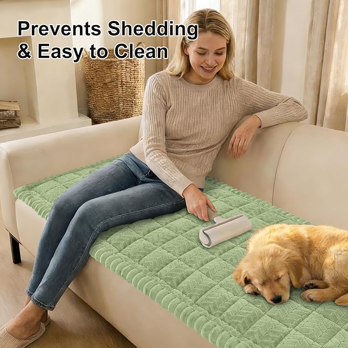 Smiry Couch Cover for Dogs, Non Slip Fuzzy Pet Sofa Covers Washable for 3 Cushion Couch, Soft Thick Furniture Protector for Cats Dogs, Against Fur, Dirt, Scratch Resistant (Grass Green, 43"x82.7")
