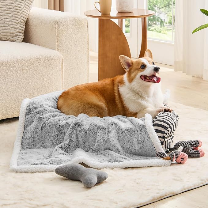 ChiXnuggle Waterproof Dog Blankets for Medium Dogs Washable, Reversible Faux Fur & Sherpa Pet Blanket, Soft Pet Throw for Couch Bed Protection, 30"x40", Light Grey
