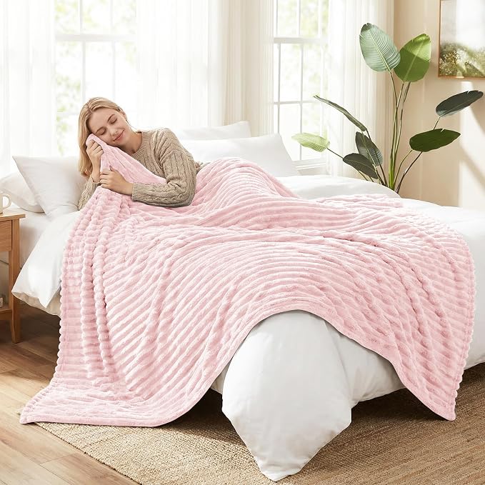 HIMEET Fleece Pink Full Size Blanket for Bed - 300GSM Ribbed Soft Cozy Bedding Blanket, New Home Birthday Gifts for Women Girls Her, College Dorm Essentials Aesthetic Room Decor Throws, 84x90 Inches