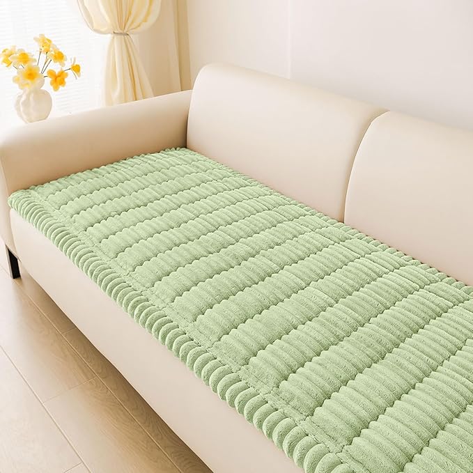 hyha Couch Cover for Dogs Washable, Non Slip Thick Flannel Sofa Protector, Pet Friendly Plush Furniture Cover for Sectional Sofa & Loveseat (Green, 27.6" x 59")