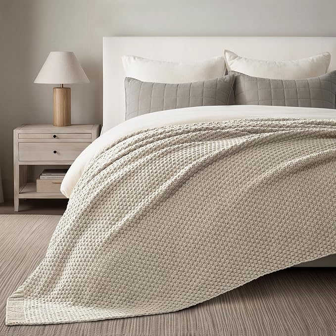 EVERGRACEHOME Chunky Polyester Knit Throw Blanket for Couch, Soft Luxurious Oversized King Moss Stitch Blanket for Bed, Large Cozy Farmhouse Knitted Throw for Sofa, Warm Gray, 108" x 92"