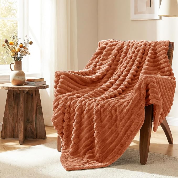HIMEET Fleece Burnt Orange Throw XL Blanket for Couch - 300GSM Ribbed Nap Blankets for Travel, New Home Birthday Gifts for Women Men Her, Long Sofa Aesthetic Room Decor Office Throws, 50x70 Inches