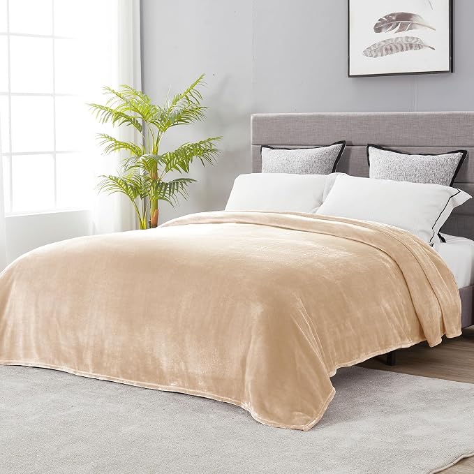 DREAMNINE Extra Large Fleece Blanket Soft Comfy Fluffy Bed Blankets King Size 90" x 108", Luxury Decorative Fuzzy Blanket for Bedroom, Big Cozy Shaggy Warm Flannel Blankets for Winter Autumn Pet,Beige