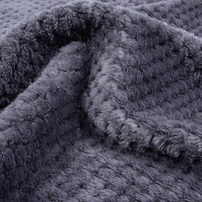 Warm Soft Fuzzy Dog or Cat Blanket, Plush Fleece Throws for Puppy, Kitten, Medium, Large Dogs - Purple (M/32" x 40")