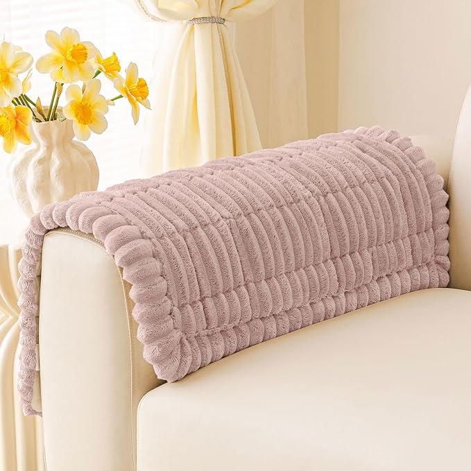 Smiry Couch Cover for Dogs, Non Slip Washable Sofa Protector for Pets, Soft Furniture Cover for Pet, Stylish Sofa Covers, Cozy Protect Against Fur, Dirt & Everyday Messes (Dusty Pink, 27.6" x 27.6")