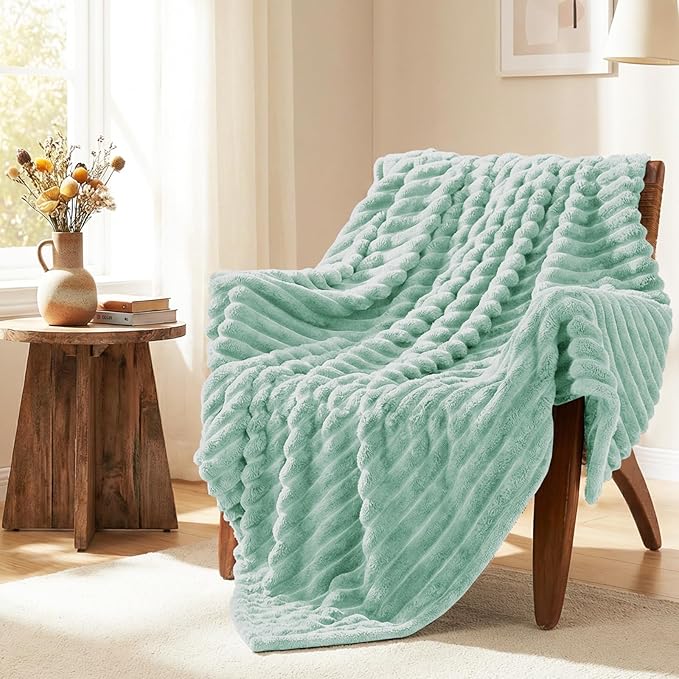 HIMEET Fleece Sage Green Throw XL Blanket for Couch - 300GSM Ribbed Cozy Outdoor Blankets for Travel Camping Nap, Birthday Gifts for Women Men Him, Long Sofa Room Decor Office Throws, 50x70 Inches