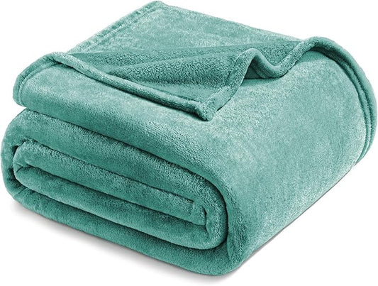 Exclusivo Mezcla Fleece Blanket King Size for Bed, Super Soft and Warm, All Season, Cozy, Plush, Lightweight, 90x104 Inches, Celadon
