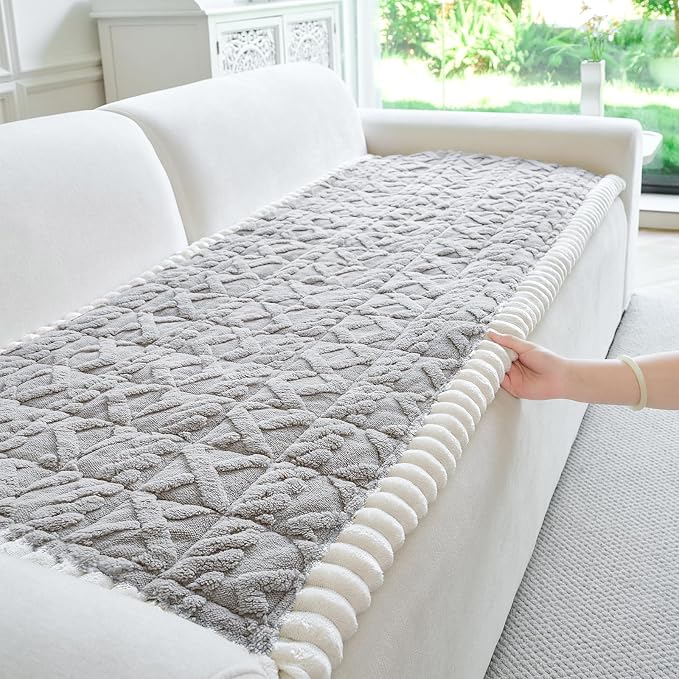 Fuzzy Couch Covers for Dogs, Non Slip Thick Dog Couch Cover Protector, Plush Pet Couch Covers for Sofa Washable, Soft Sofa Cushion Slipcovers Pet Friendly(1PC, Light Grey, 27.6”x59.1”)