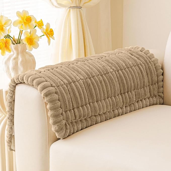 hyha Couch Cover for Dogs Washable, Non Slip Thick Flannel Sofa Protector, Pet Friendly Plush Furniture Cover for Sectional Sofa & Loveseat (Khaki, 27.6" x 27.6")