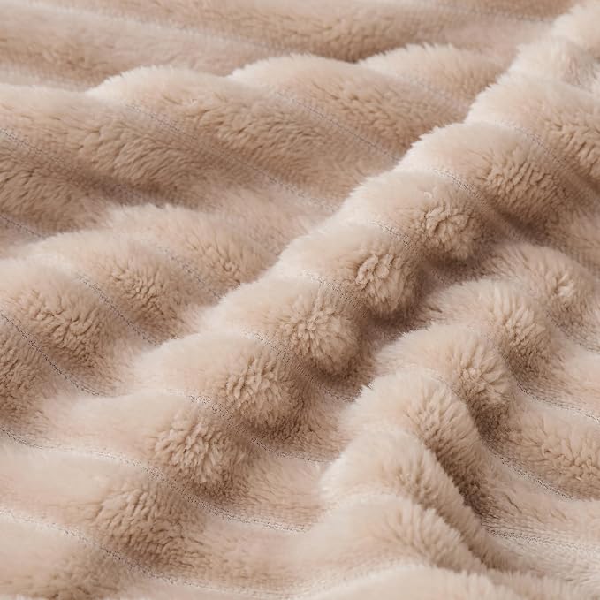Bnuitland Fleece Throw Blanket, 300GSM Soft Warm Cozy Fluffy Throw for Babys & Pets, Stripe Pattern, All Season Sofa Bed Blanket for Home Decor, Light Camel 50"x40"