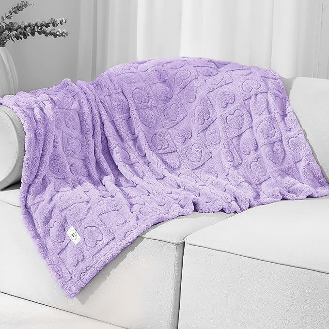 Luciphia Small Dog Blanket Washable Pet Bed Cover Soft Fluffy Puppy Blanket with Premium Fleece 300GSM Cozy Calming Cat Blankets for Indoor Cats Light Purple 30x20 inch