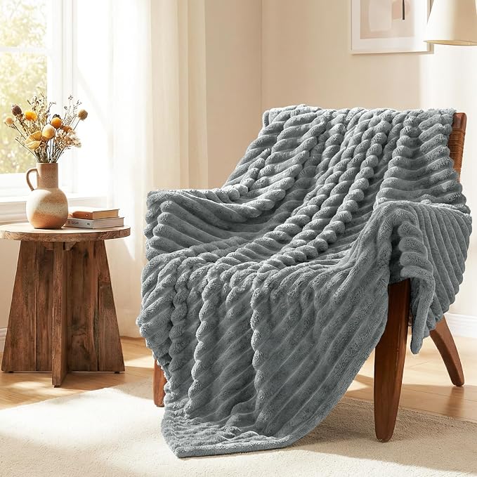 HIMEET Fleece Grey King Size Blanket for Bed - 300GSM Ribbed Soft Cozy Bedding Blanket, House Warming Gifts New Home, Luxury Bedroom Decor Throws, 108x90 Inches