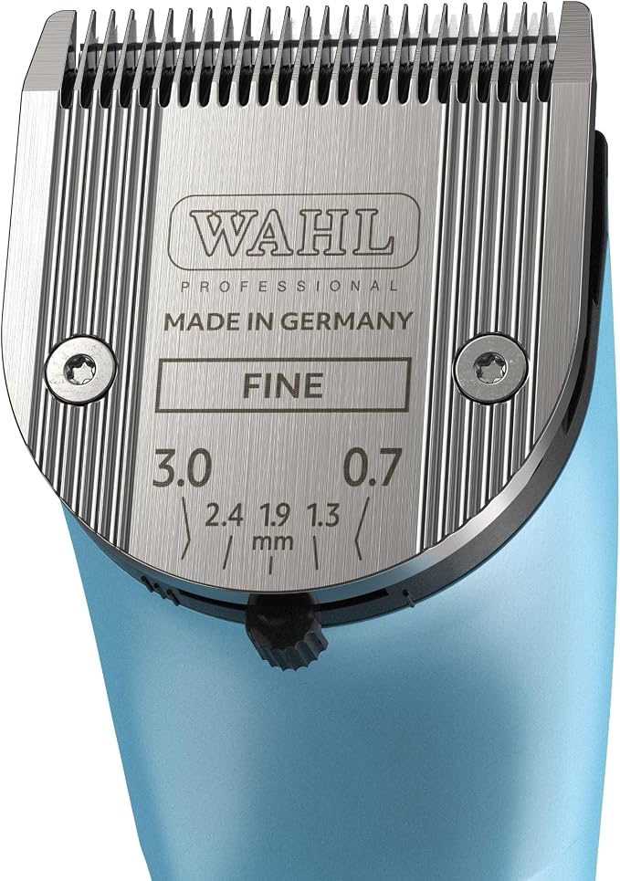Wahl Pro Animal Motiva2 - Professional Pet Clipper for Dogs, Cats & Horses - Cordless - Digital Display with LED Indicator - Textured Grip - Easy to Carry & Travel Lock - Blue Ivy