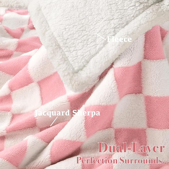 Ohocut Checkered Dog Blanket, Pink Jacquard Sherpa Blankets for Small Dog and Cats, Cute Girly Women Aesthetic Style Fluffy Fleece Pets Blanket for Couch Protection Washable, 40"x50"